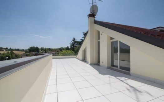 Alice – App. 16 – Attico con ampio terrazzo