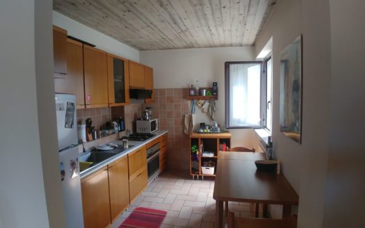 Santo Stefano – Trilocale soppalcato di gran gusto