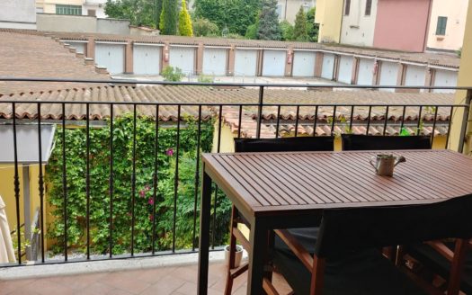 Santo Stefano – Moderno bilocale con terrazzo