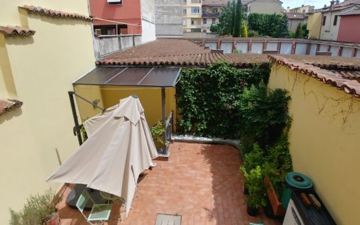 Santo Stefano – Moderno bilocale con terrazzo